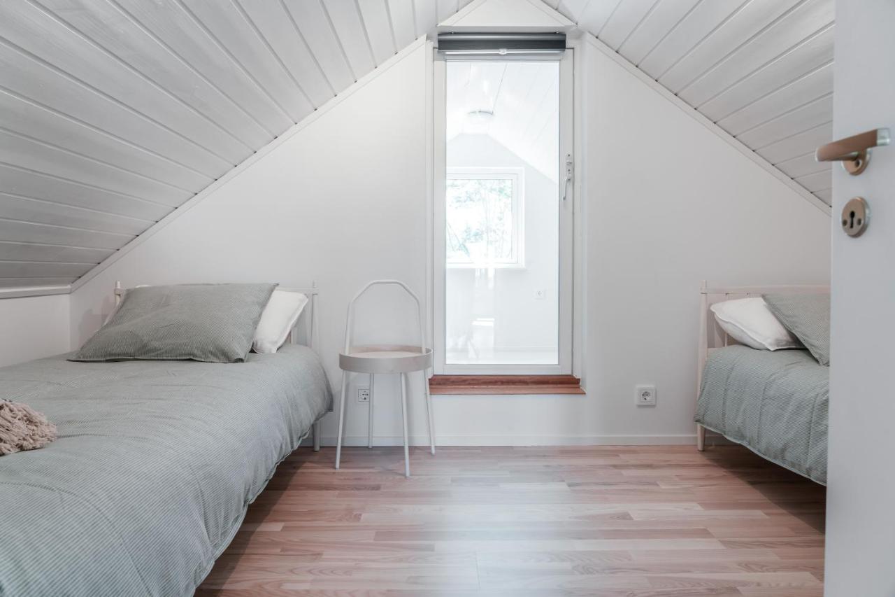 Elegant Home With Stunning Sea View And Garden ストックホルム エクステリア 写真